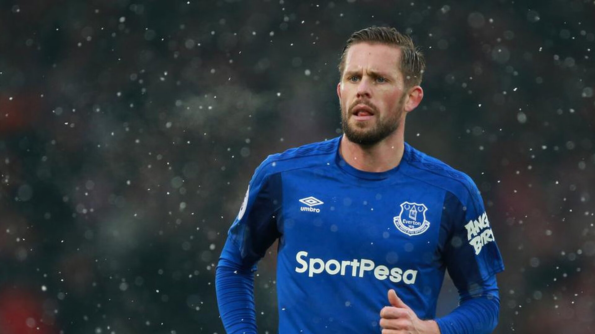 莱比锡红牛对阵亚特兰大，当德国铁血遇上意大利艺术，李刚仁的手术刀划开欧战之夜